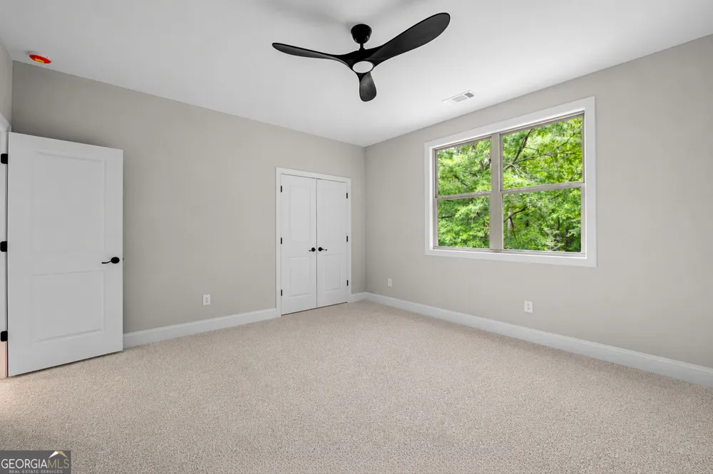 118 Sunny Point CIR LaGrange, GA 30240