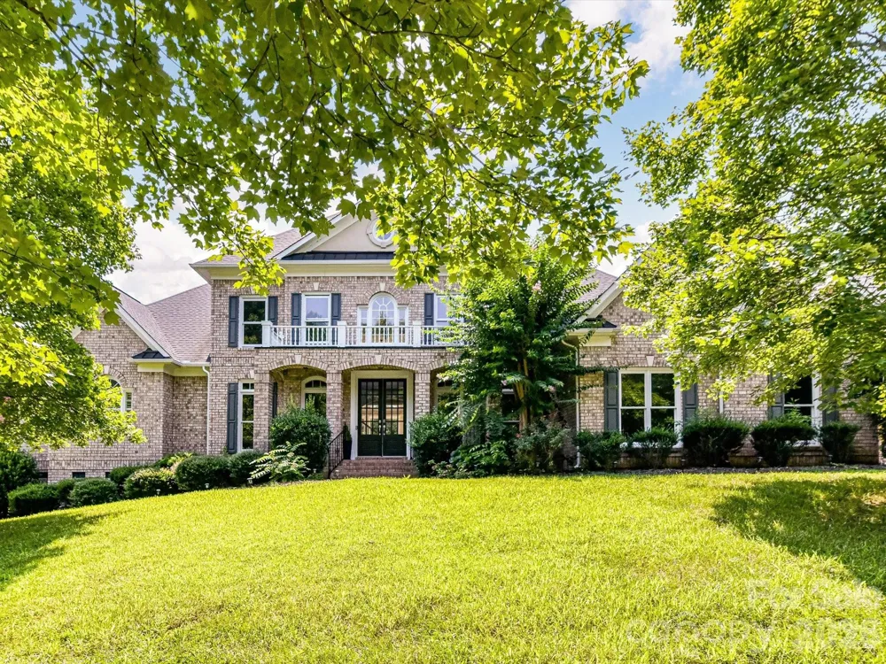 447 Three Greens Drive Huntersville, NC 28078