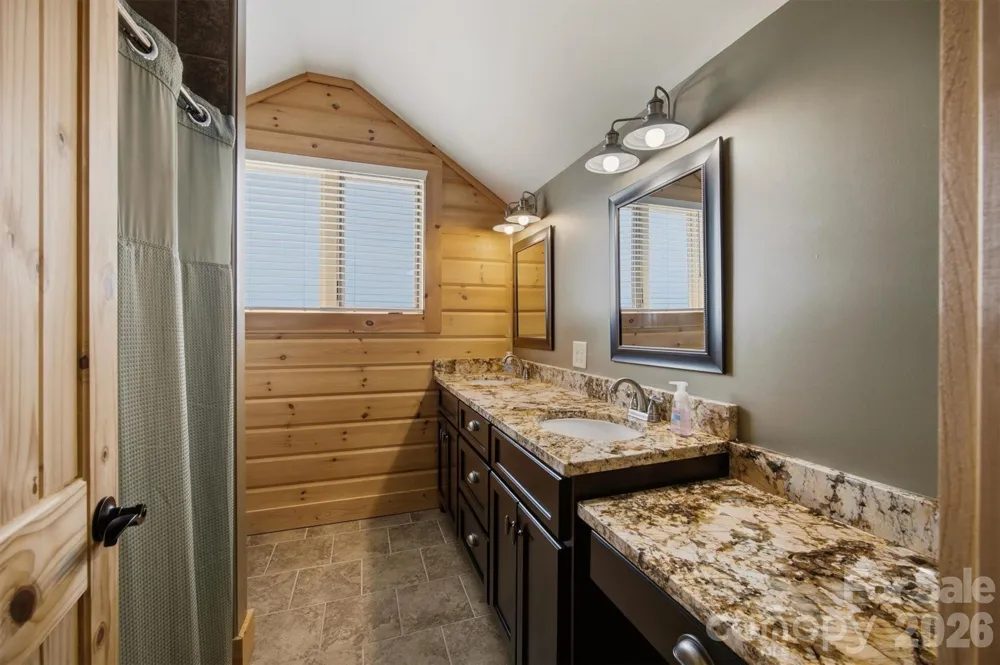2040 Shannon Drive Morganton, NC 28655