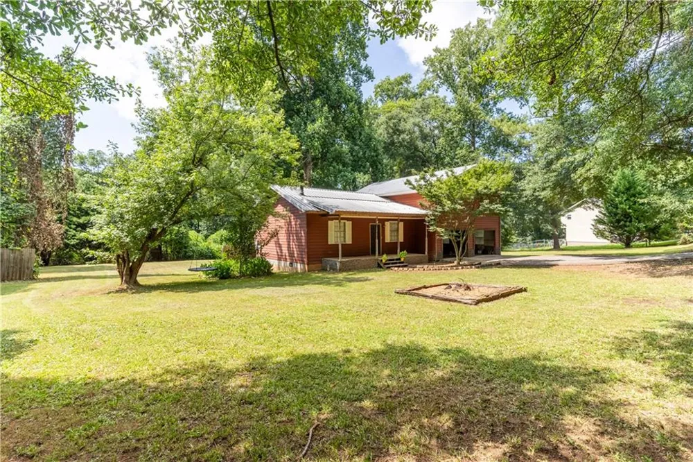111 Willow Commerce, GA 30529
