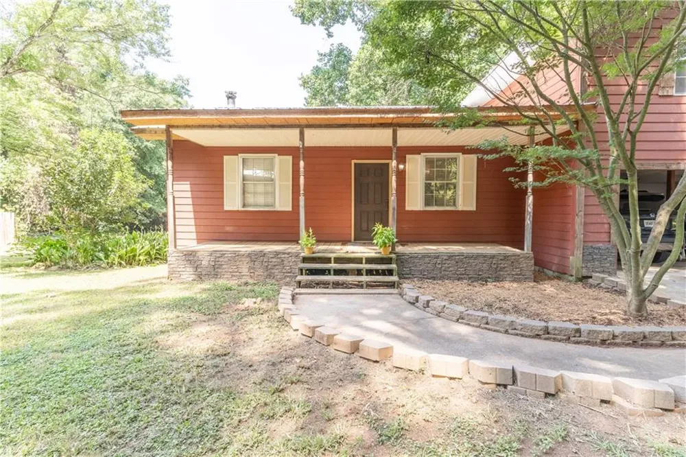 111 Willow Commerce, GA 30529