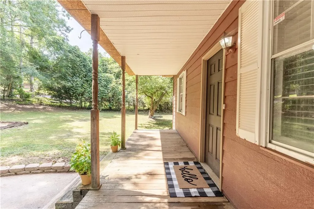 111 Willow Commerce, GA 30529