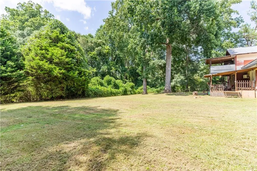 111 Willow Commerce, GA 30529