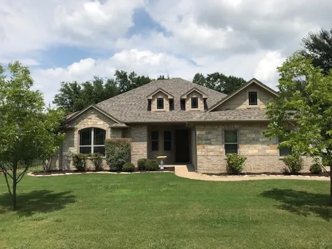 1812 Rockview Drive