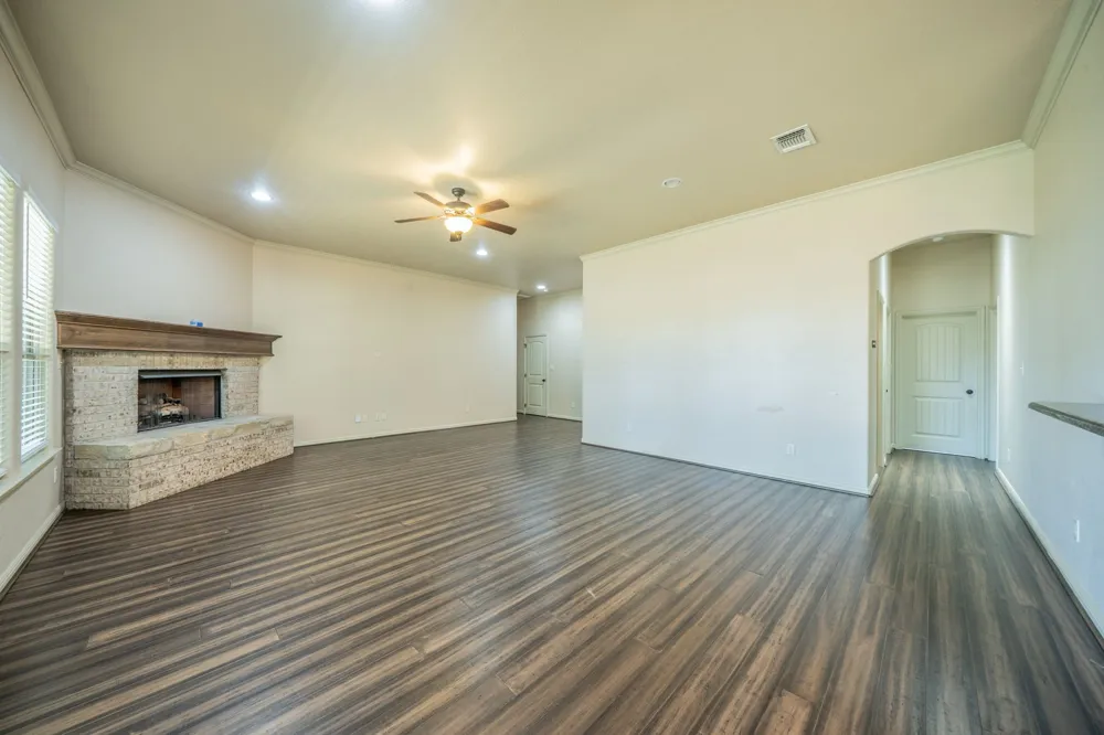 1812 Rockview Drive Granbury, TX 76049