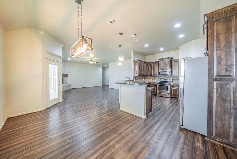 1812 Rockview Drive Granbury, TX 76049