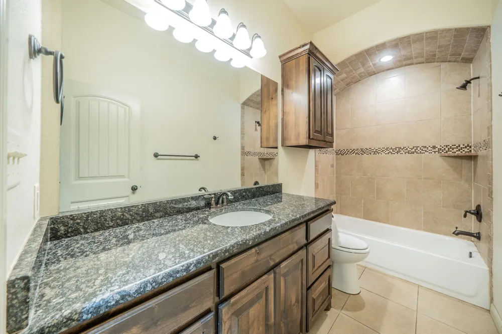 1812 Rockview Drive Granbury, TX 76049