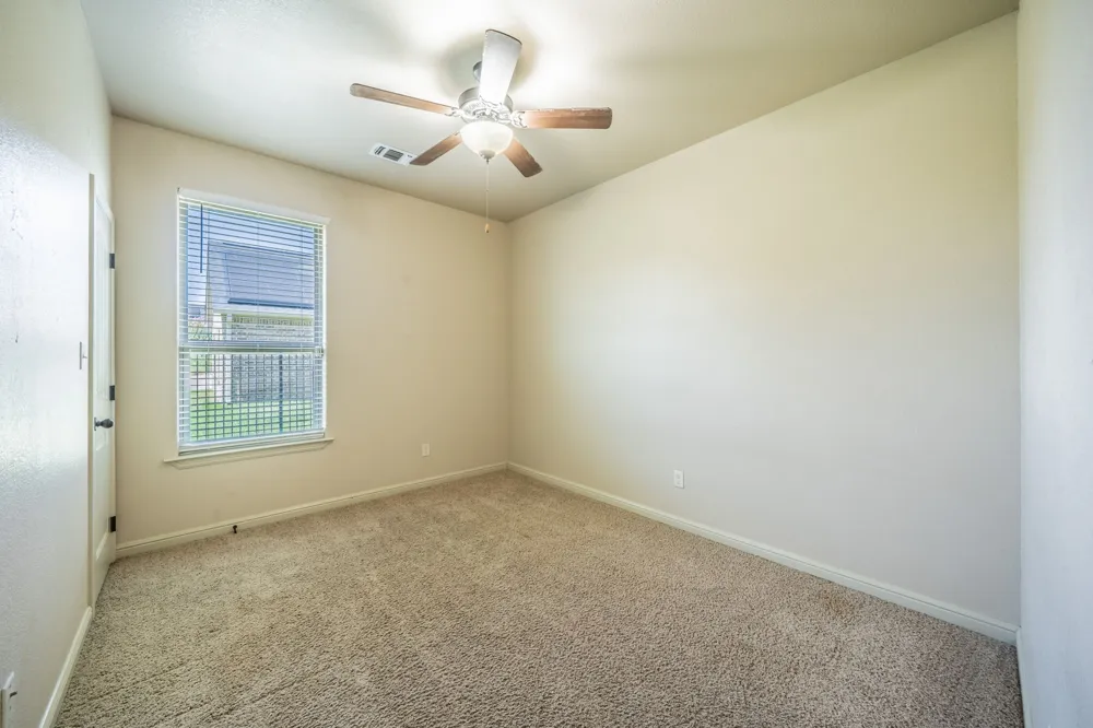 1812 Rockview Drive Granbury, TX 76049