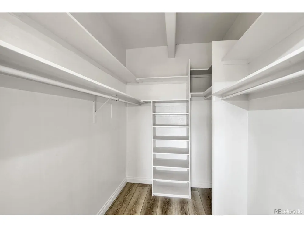 7877 E Mississippi Avenue #706 Denver, CO 80247