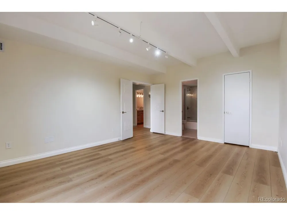 7877 E Mississippi Avenue #706 Denver, CO 80247