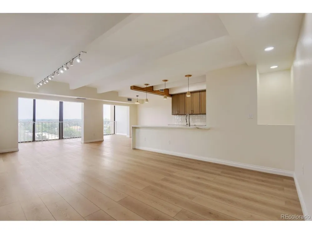7877 E Mississippi Avenue #706 Denver, CO 80247