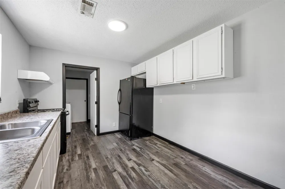 541 Trails End Drive Cleveland, TX 77328