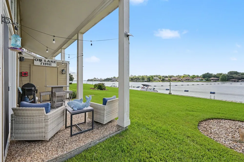 65 April Point Drive S Montgomery, TX 77356