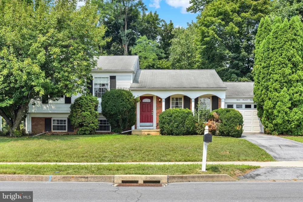 1504 WANDERING WAY Harrisburg, PA 17110