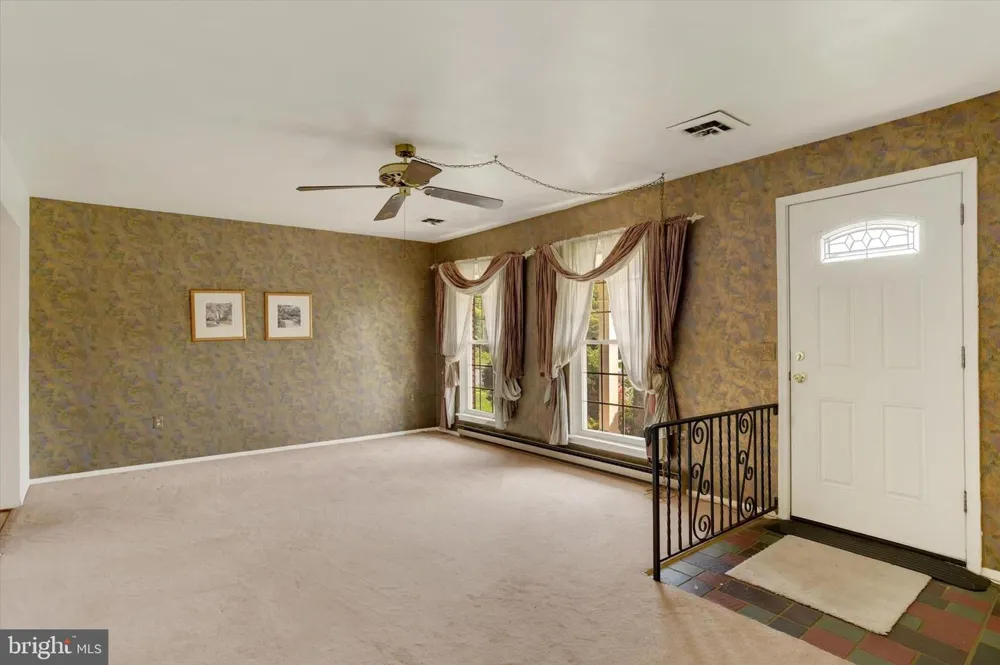 1504 WANDERING WAY Harrisburg, PA 17110