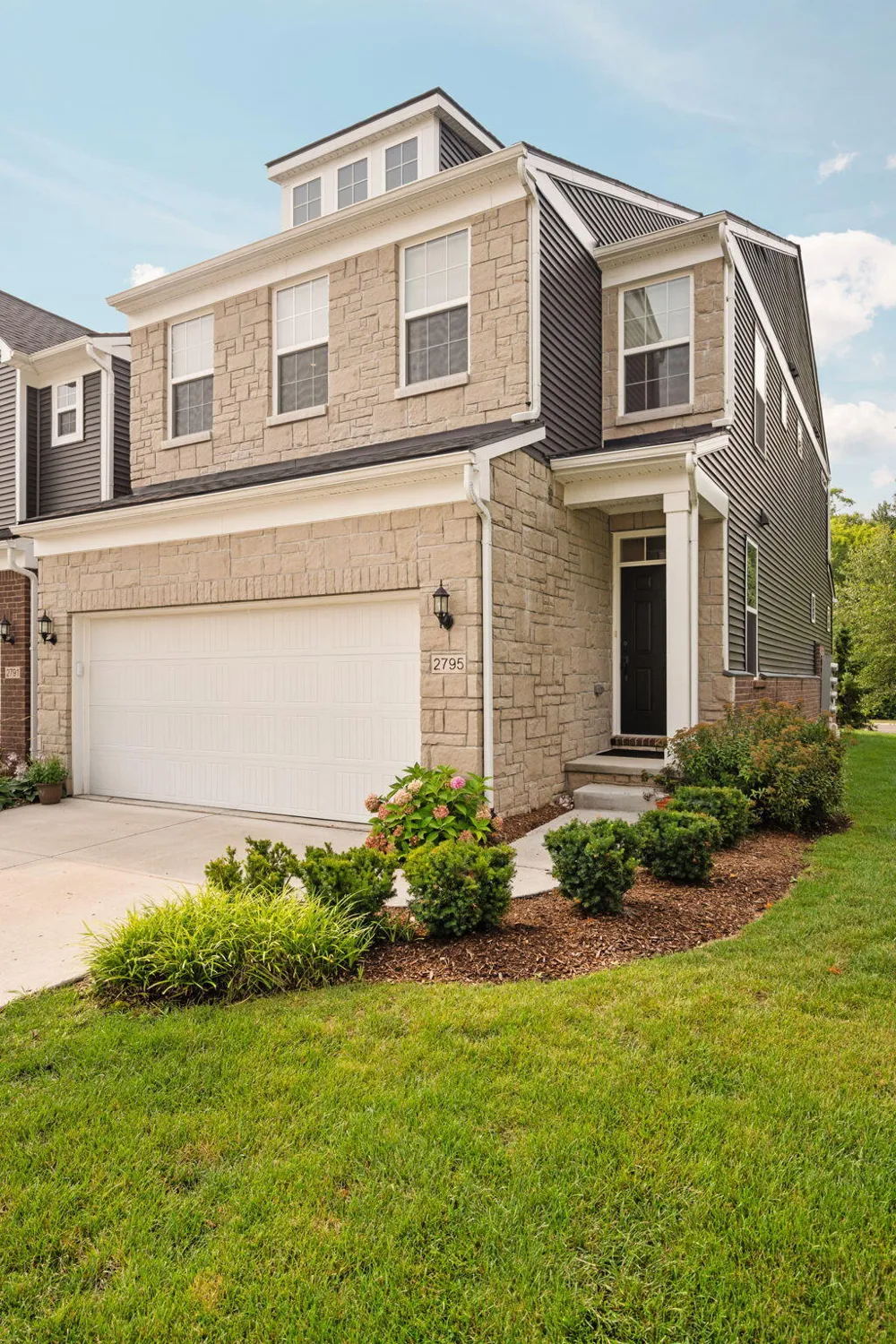 2795 Willow Court Ann Arbor, MI 48108