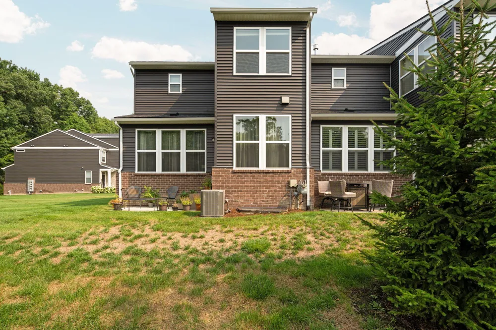 2795 Willow Court Ann Arbor, MI 48108