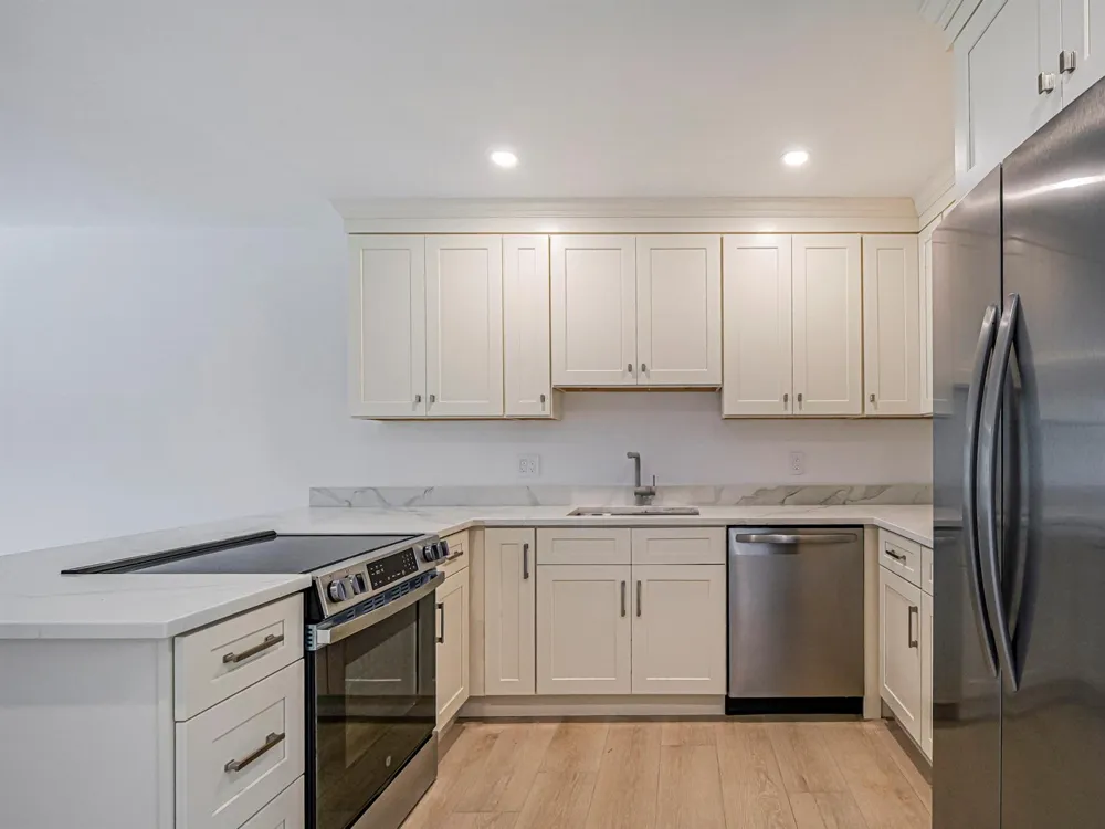 2075 37TH AVENUE #B Vero Beach, FL 32960