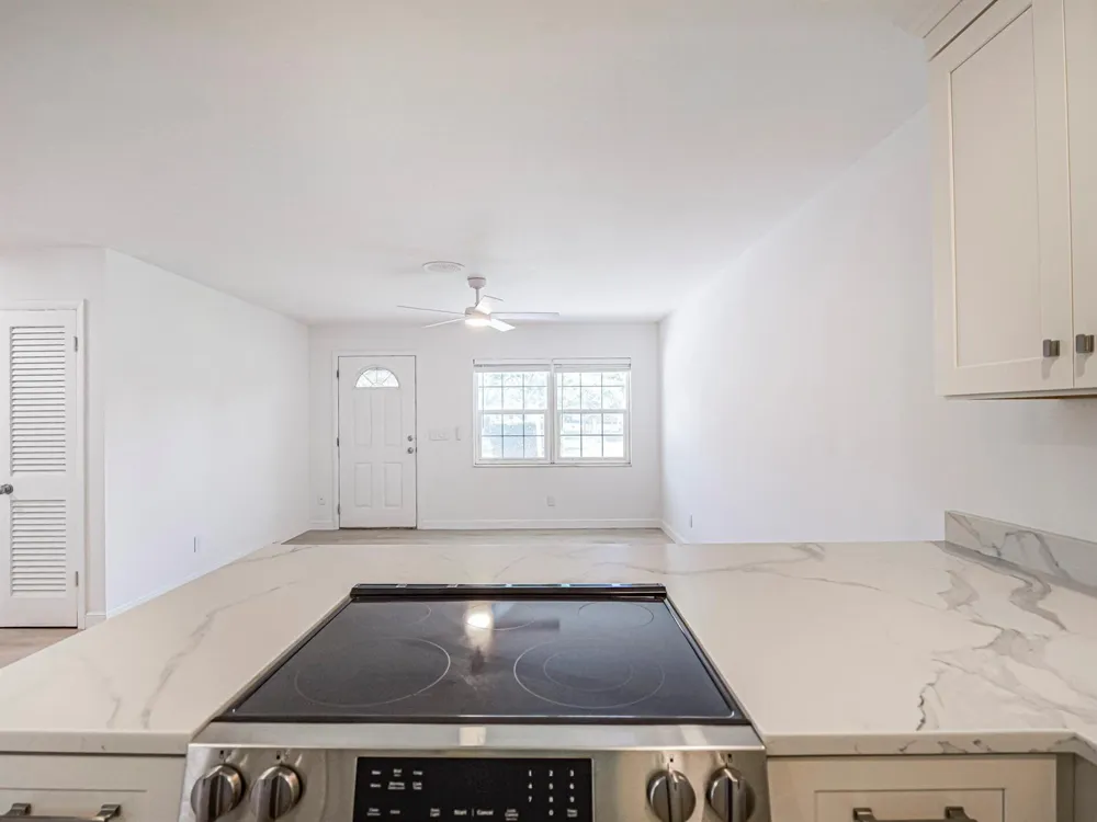 2075 37TH AVENUE #B Vero Beach, FL 32960