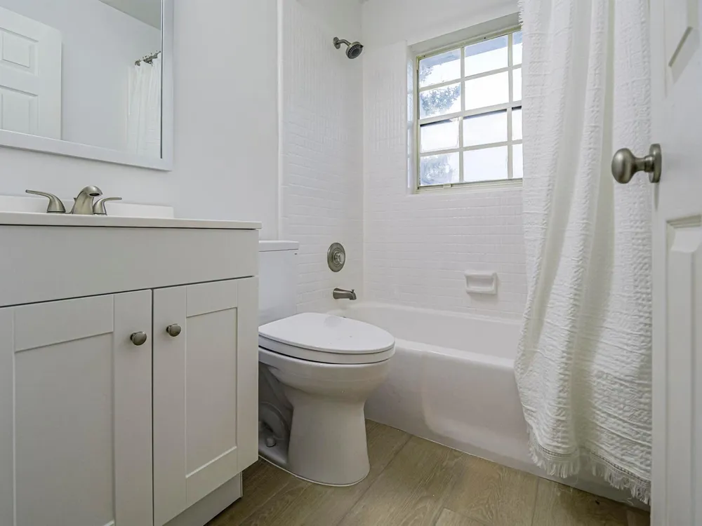 2075 37TH AVENUE #B Vero Beach, FL 32960