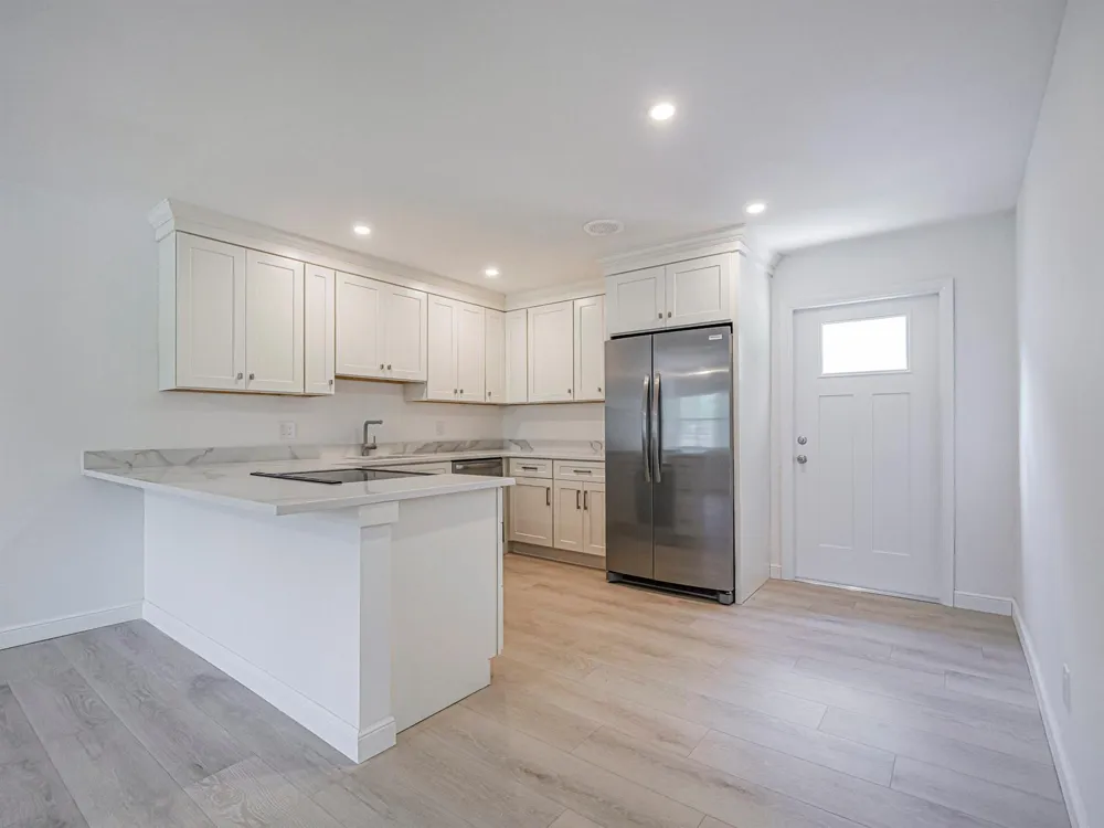 2075 37TH AVENUE #B Vero Beach, FL 32960