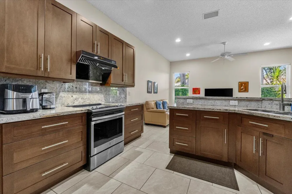 6634 JOG PALM DRIVE Boynton Beach, FL 33437