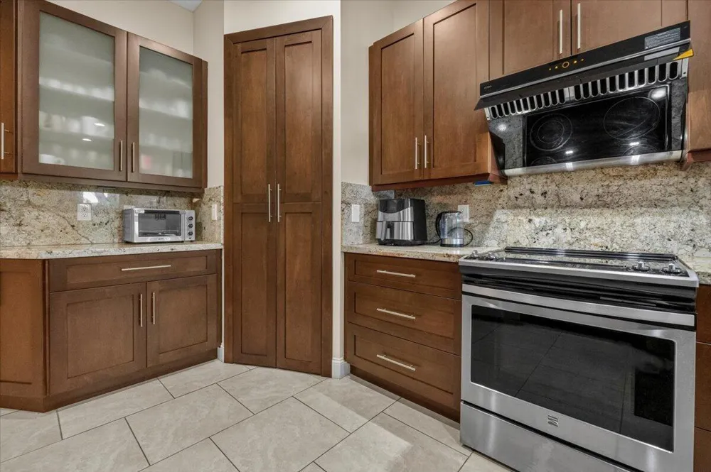 6634 JOG PALM DRIVE Boynton Beach, FL 33437