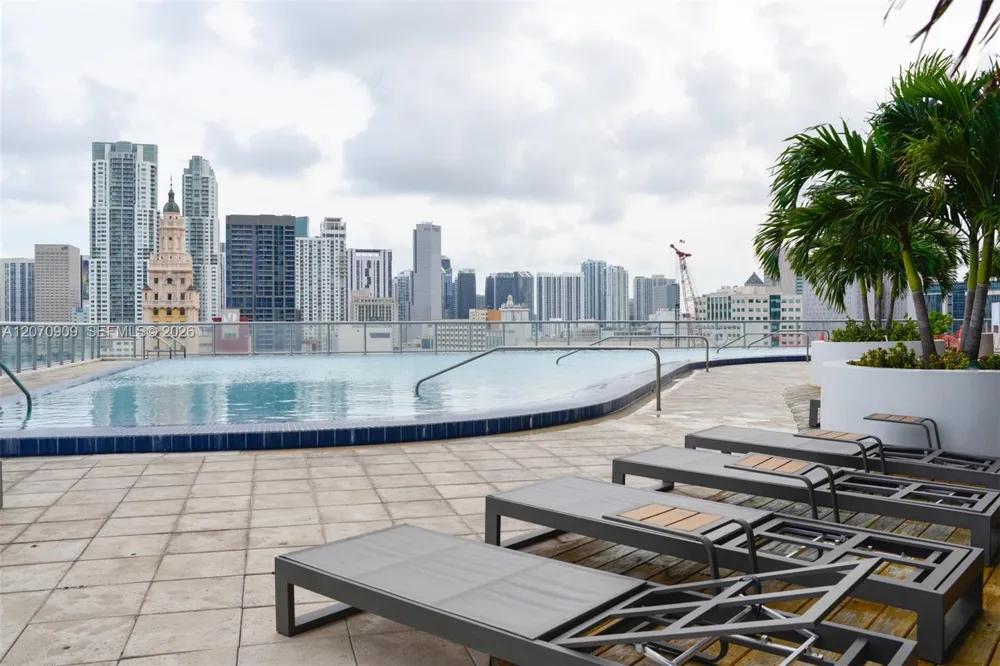 888 Biscayne Blvd #1509 Miami, FL 33132
