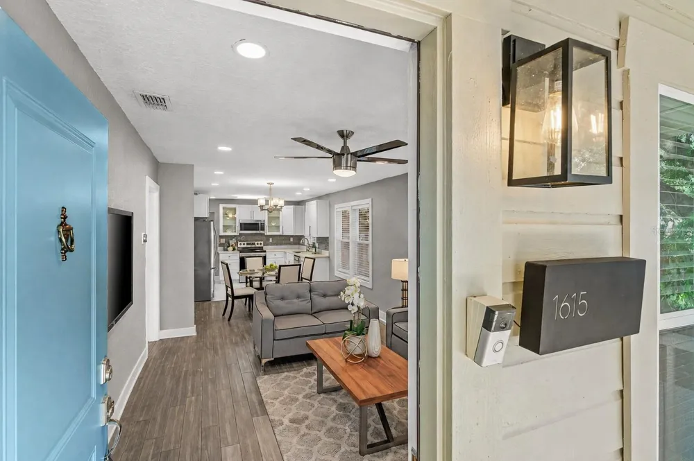 1615 E CONCORD STREET Orlando, FL 32803