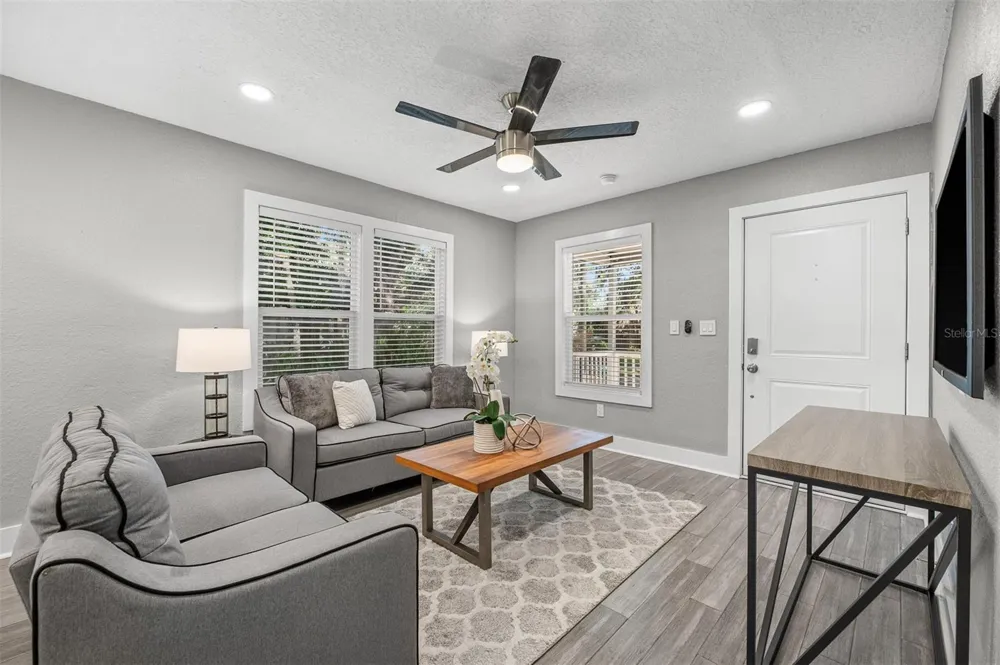 1615 E CONCORD STREET Orlando, FL 32803