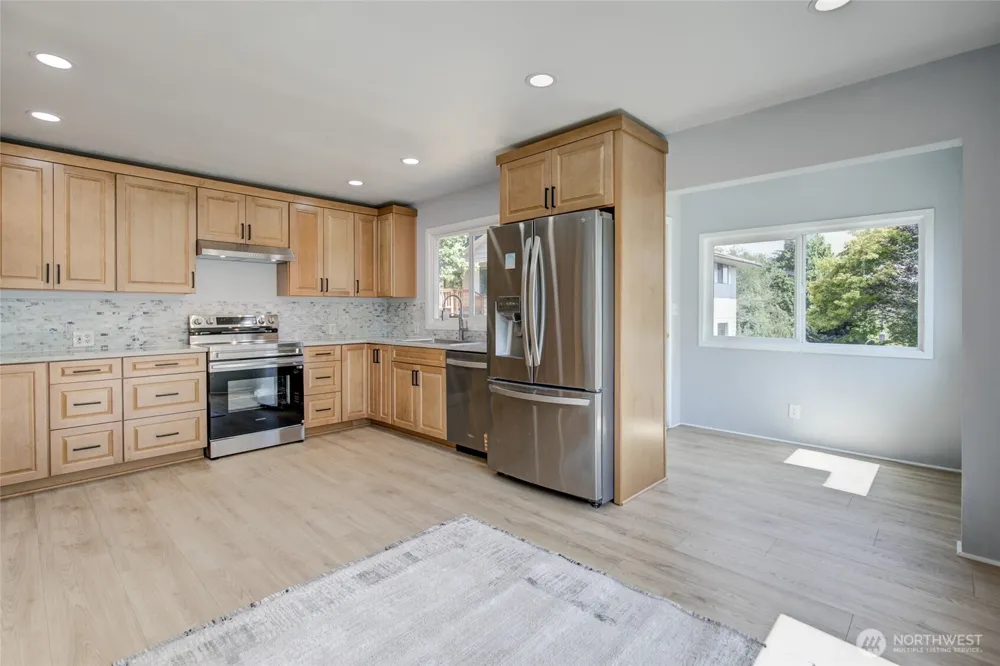 215 W Chenault Avenue Hoquiam, WA 98550
