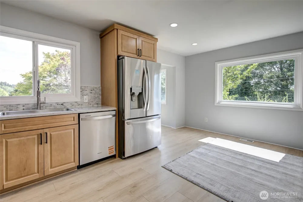215 W Chenault Avenue Hoquiam, WA 98550