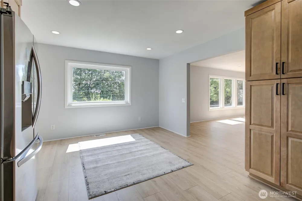 215 W Chenault Avenue Hoquiam, WA 98550