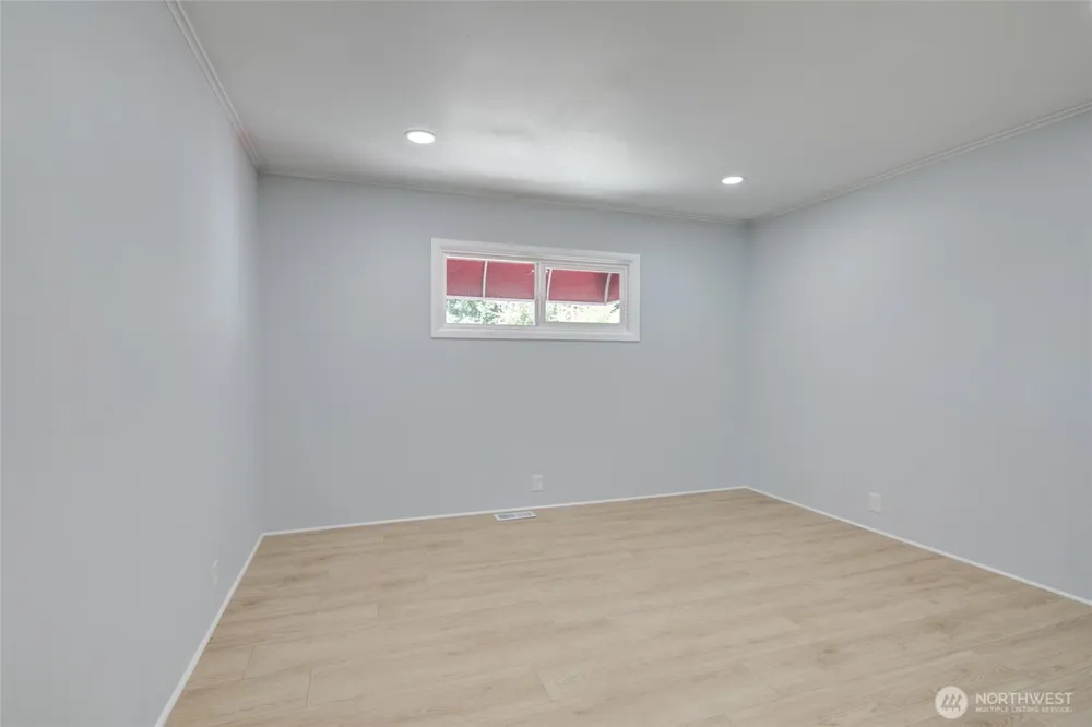215 W Chenault Avenue Hoquiam, WA 98550