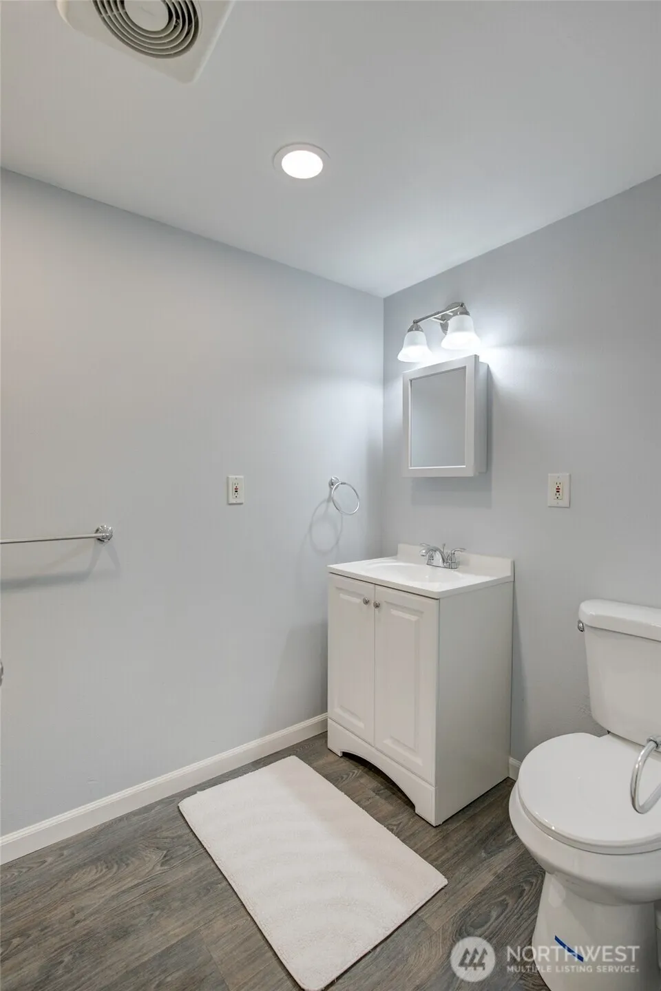 215 W Chenault Avenue Hoquiam, WA 98550
