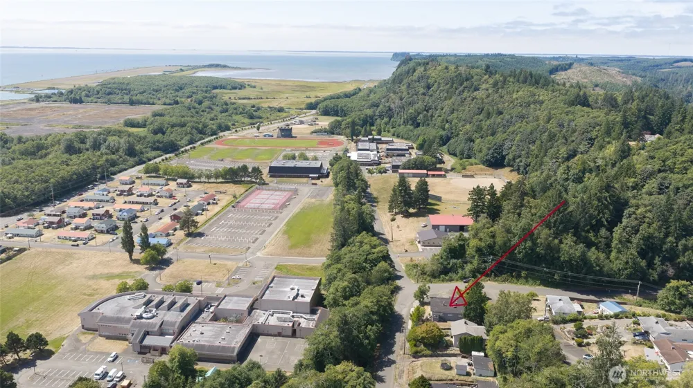 215 W Chenault Avenue Hoquiam, WA 98550