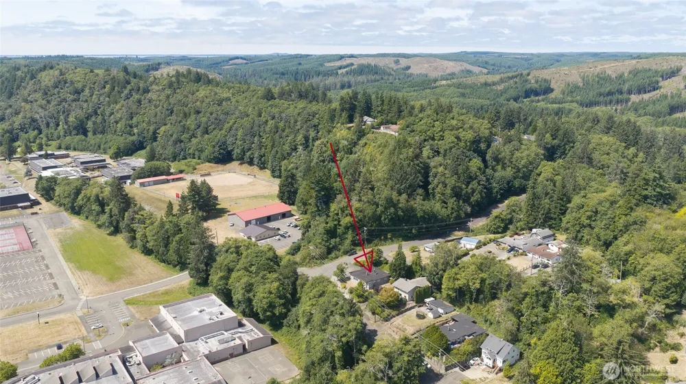 215 W Chenault Avenue Hoquiam, WA 98550