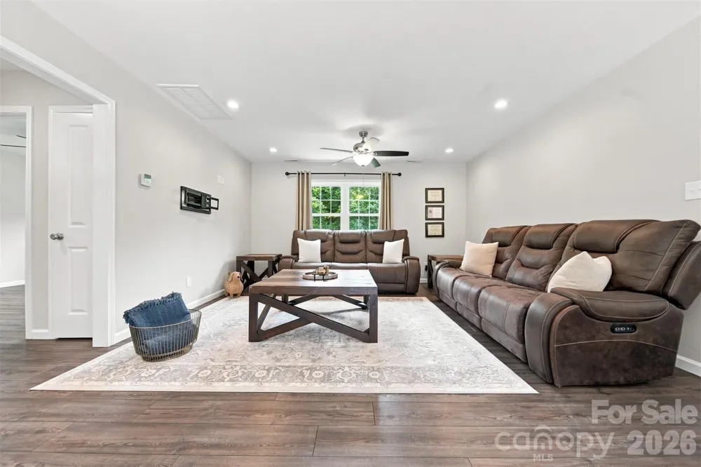 2953 2nd Street Court NW Hickory, NC 28601