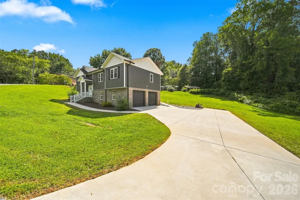 2953 2nd Street Court NW Hickory, NC 28601