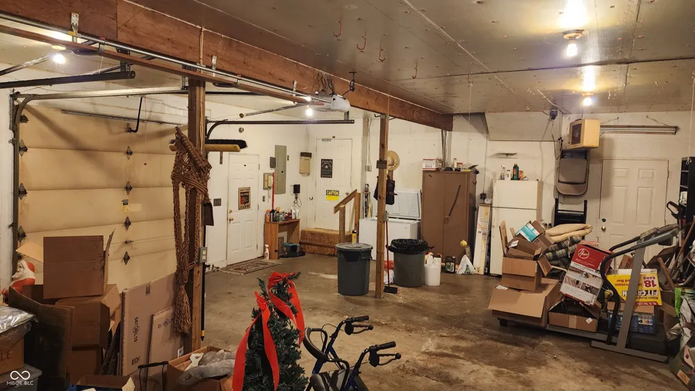 7554 E State Road 44 Shelbyville, IN 46176
