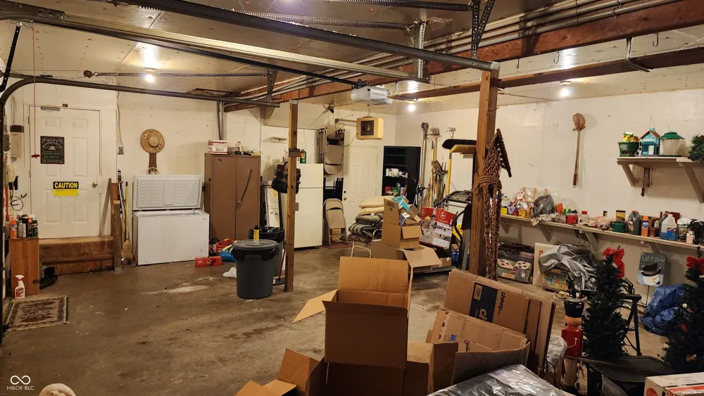 7554 E State Road 44 Shelbyville, IN 46176