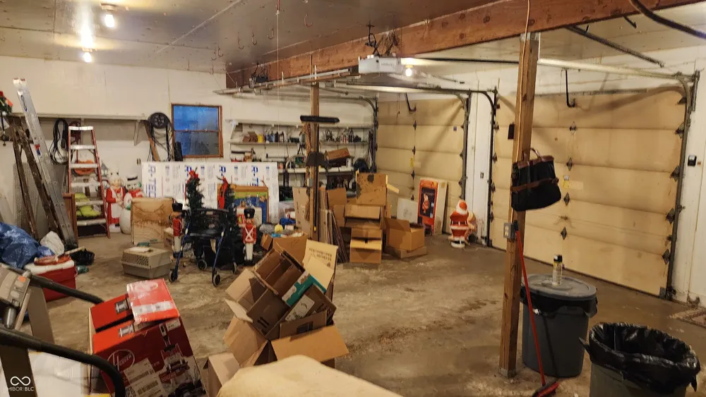 7554 E State Road 44 Shelbyville, IN 46176