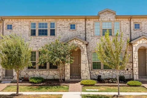 3437 Solana Circle
