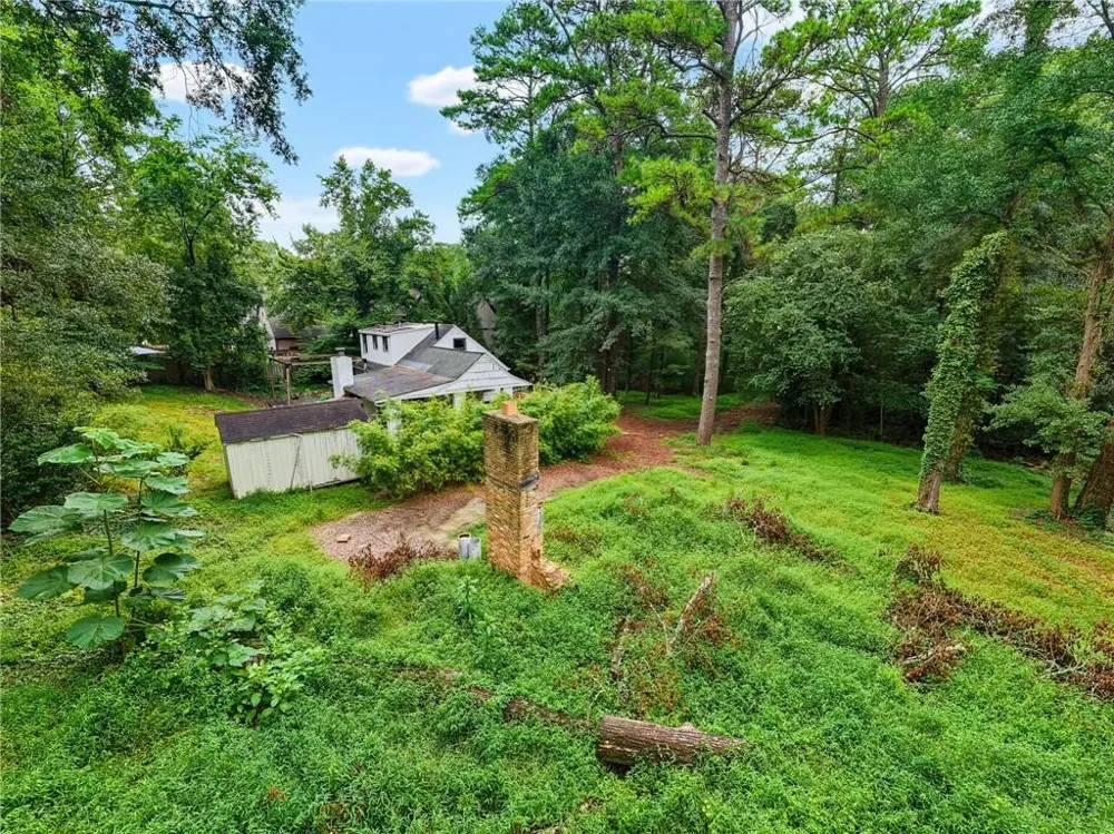 1909 Moores Mill Road NW Atlanta, GA 30318