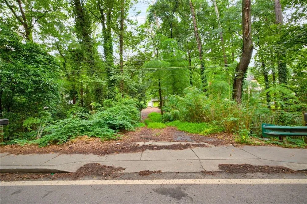 1909 Moores Mill Road NW Atlanta, GA 30318