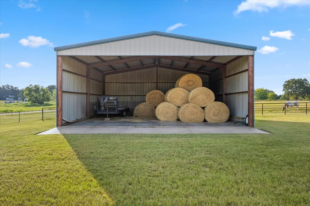 351 Rs County Road 3378 Emory, TX 75440