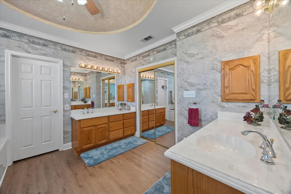 351 Rs County Road 3378 Emory, TX 75440