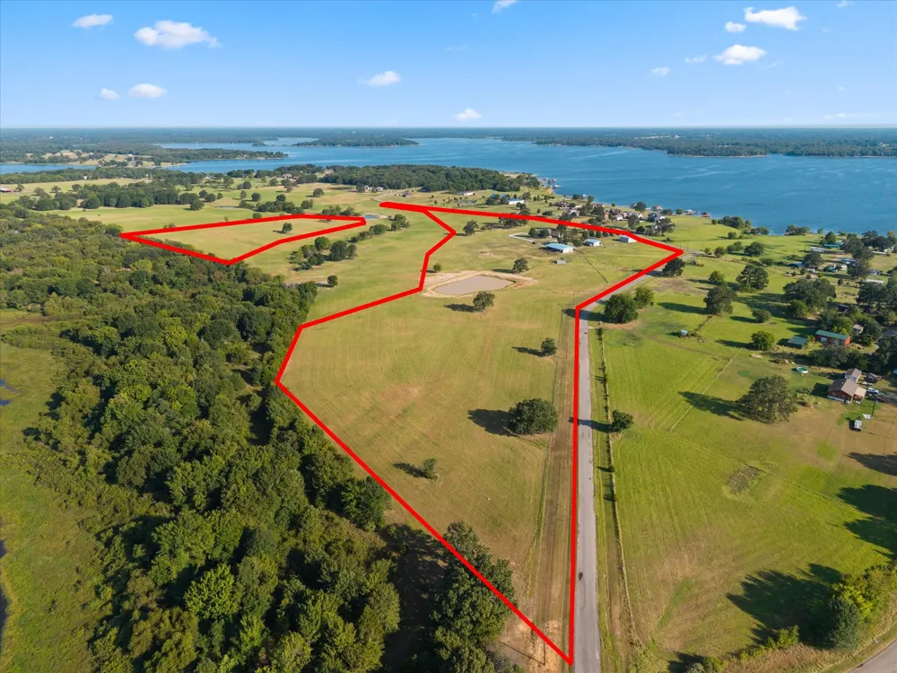351 Rs County Road 3378 Emory, TX 75440