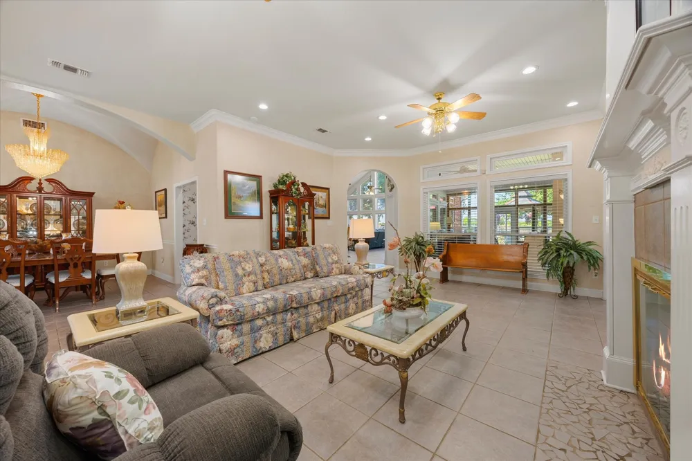 351 Rs County Road 3378 Emory, TX 75440