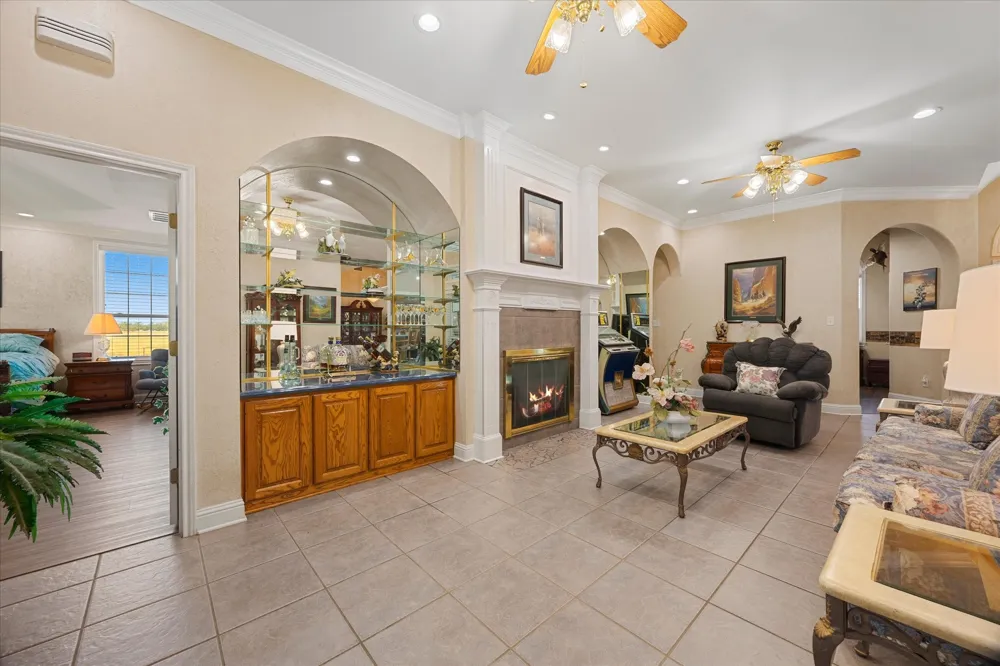 351 Rs County Road 3378 Emory, TX 75440